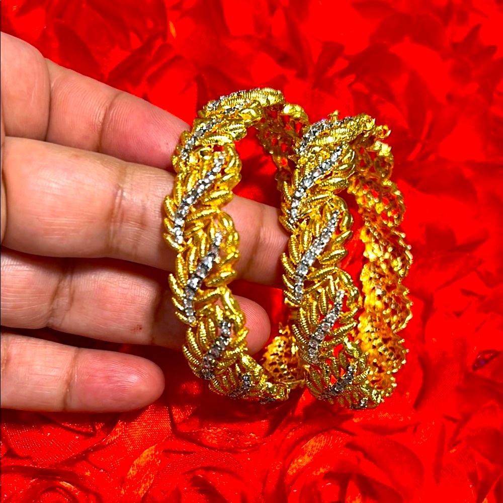 Elegant Gold plated Braided Women's Bracelet(openable)